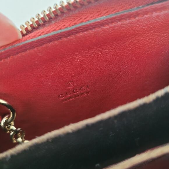 Gucci Logo Heart Charm Card Key Wallet Zip Monogram Red Patent Leather Compact - Picture 5 of 12